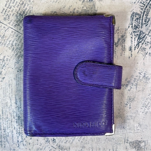 Nina Ricci Purple Leather Fold  Wallet Made in Italy - Picture 1 of 12